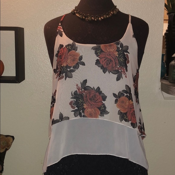 Shasa Floral Racerback Crop Top - Picture 2 of 7
